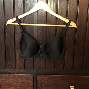 Underwire black bra